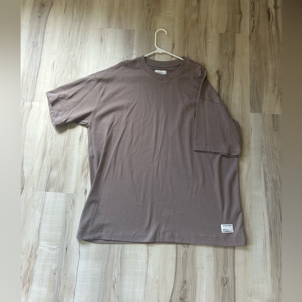 Relaxed Crew Neck Tee in Taupe Brown